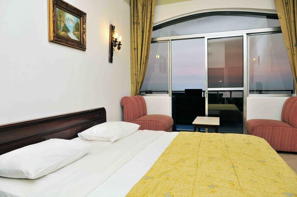 Arcada Marina Hotel Jounieh Værelse billede