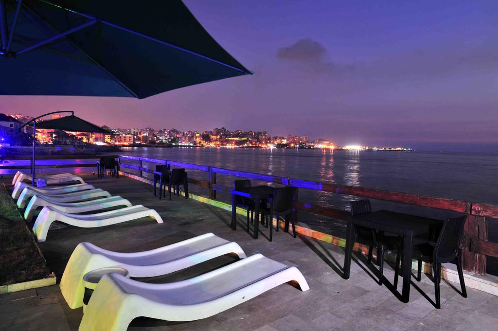 Arcada Marina Hotel Jounieh Eksteriør billede