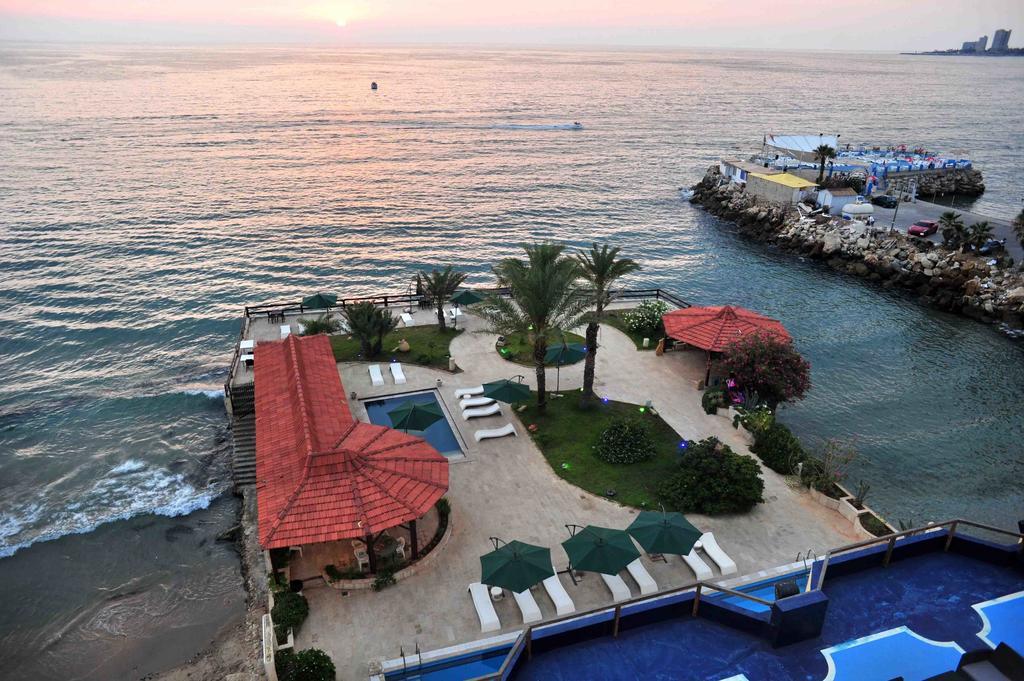 Arcada Marina Hotel Jounieh Eksteriør billede