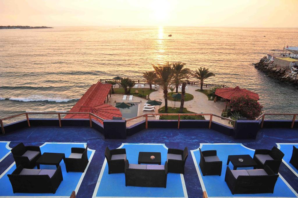 Arcada Marina Hotel Jounieh Eksteriør billede