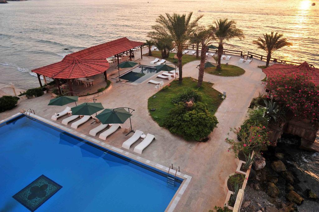Arcada Marina Hotel Jounieh Eksteriør billede